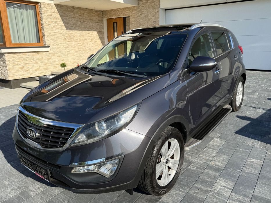 Kia Sportage 2.0B Duża Navi Ledy Kamera Progi Panorama Czarne pół skóry Zadbana!!!