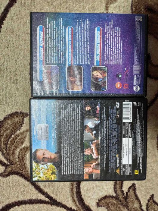 Фильмы, сериалы, сборники разные на дисках dvd 3+1=5