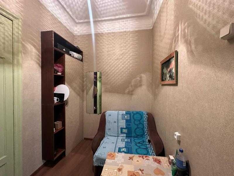 Продам компактну 2-кімнатну квартиру біля моря в ЦЕНТРІ, вул. Канатна