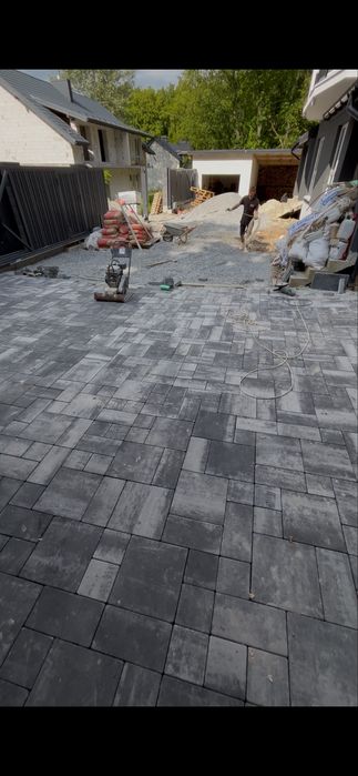 Укладання бруківки