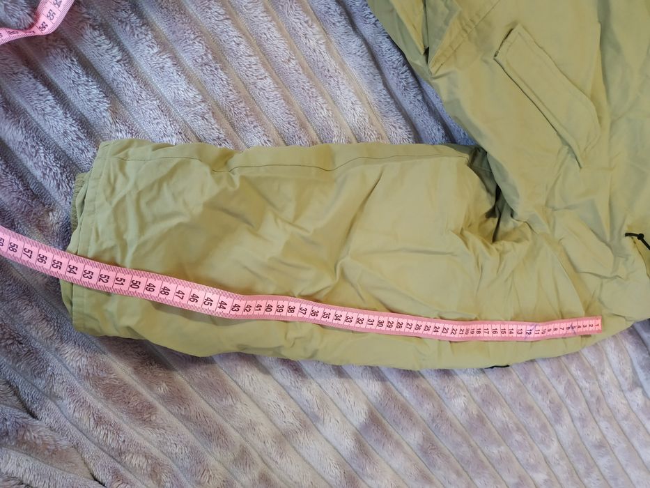 Зимова куртка розмір L