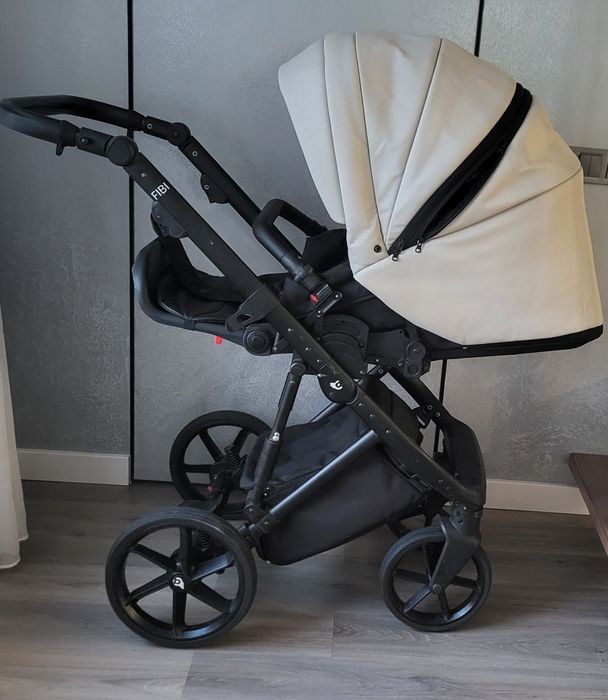 Коляска Angelina FIBI F-7, 2в1
