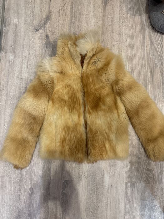 Krótkie futro z lisa