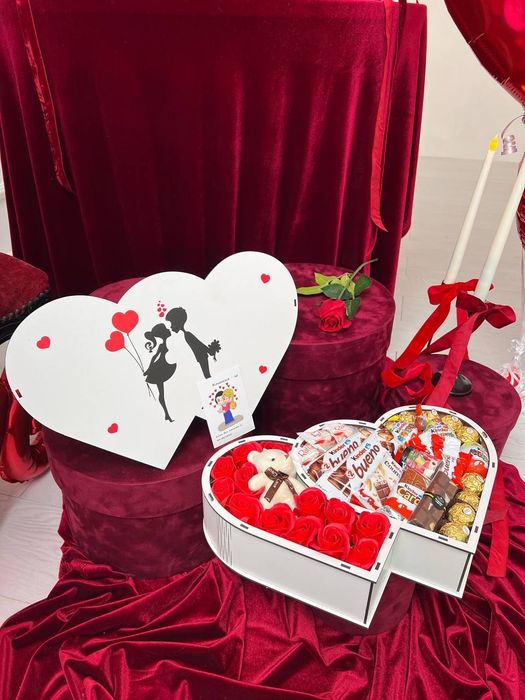 Подарункові набори бокси солодощі Кіндер Серце Х2