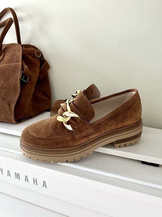 Лофери жіночі замшеві нові, Mia, 37 р.