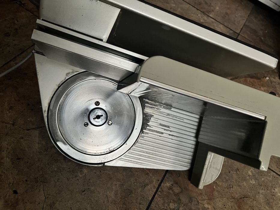 Krajalnica do wedlin/mies