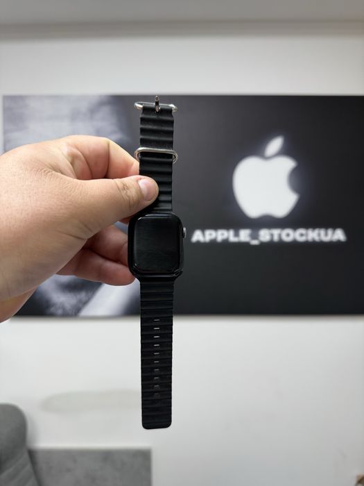 Продам Apple Watch 7 45