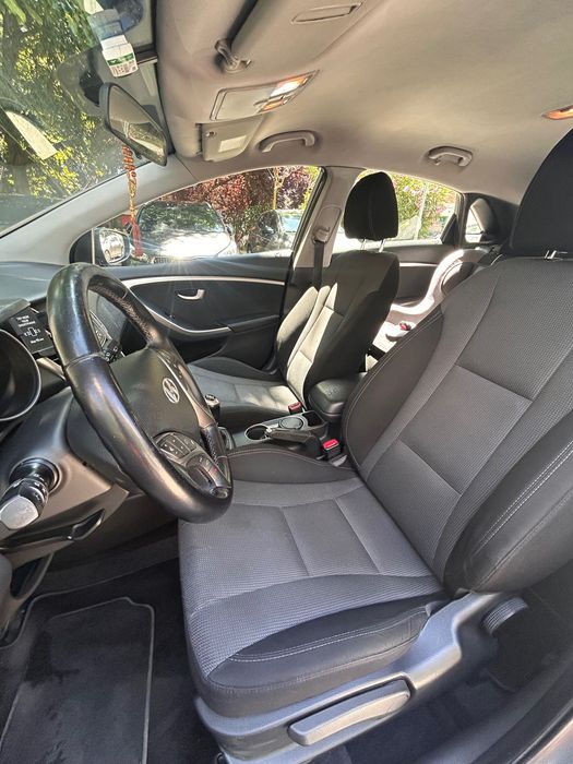Hyundai i30- 1.6