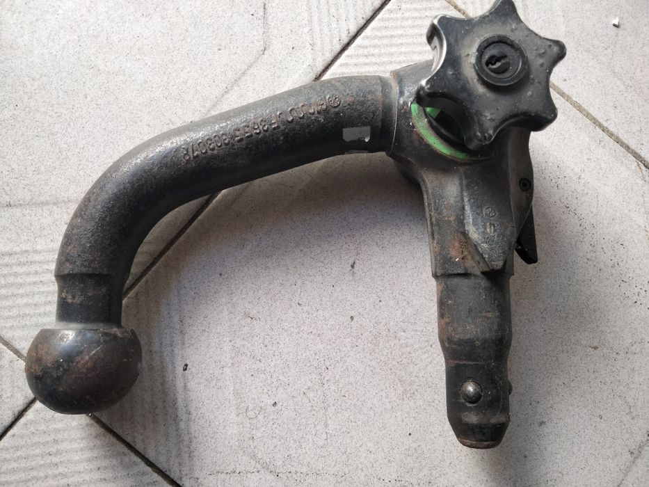 Bola para reboque BMW