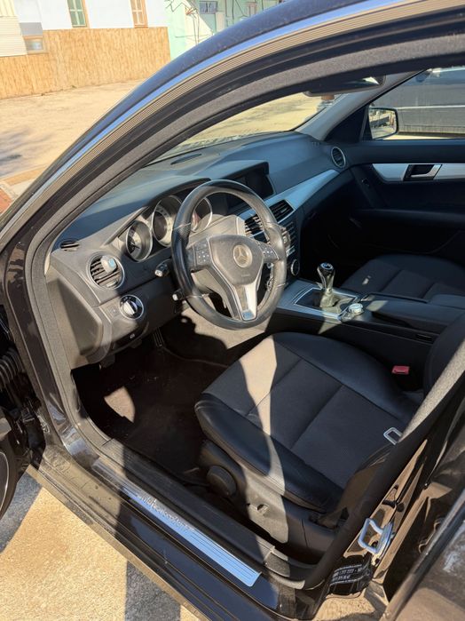 Vendo Mercedes c 200 cdi blueeficience 2013 km 240000