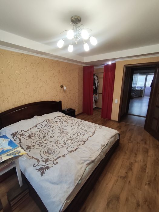 Продам 3х кім. квартиру з ремонтом, меблями та технікою Хортицький р-н