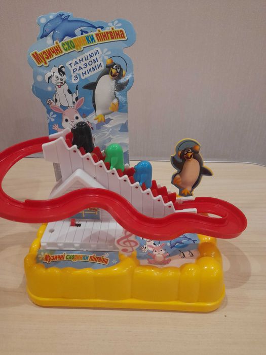 Музыкальная горка-игрушка.