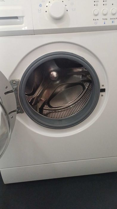 Máquina de lavar roupa