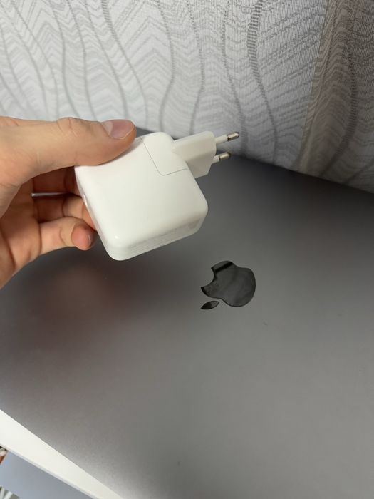 Блок питания зарядка для макбука 30 W ват macbook Type C оригинал