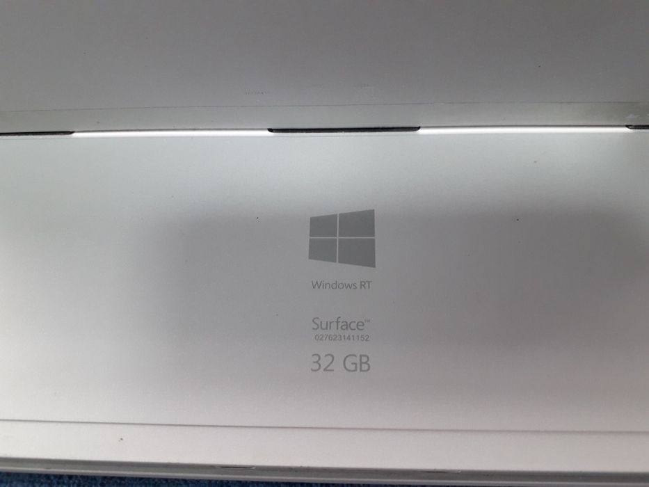 Microsoft Surface RT 32Gb (model 1572)