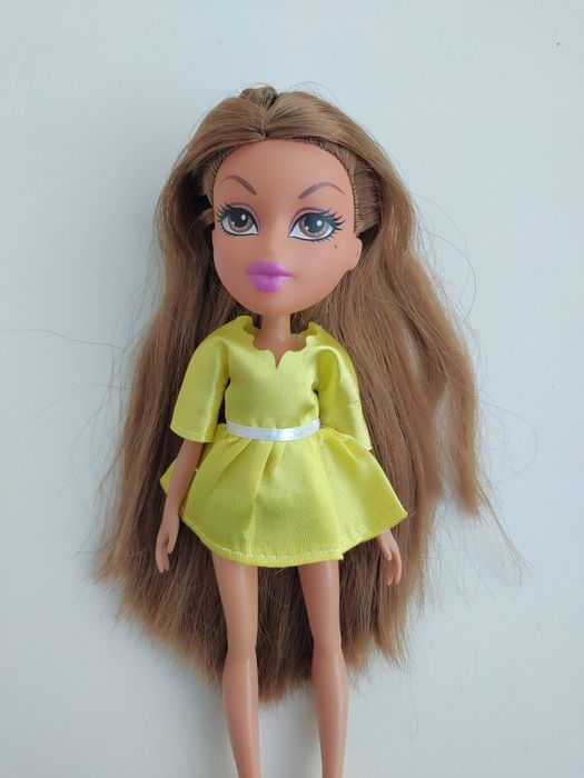 Kolekcjonerska Lalka Bratz Sleepover Party Yasmin 2015
