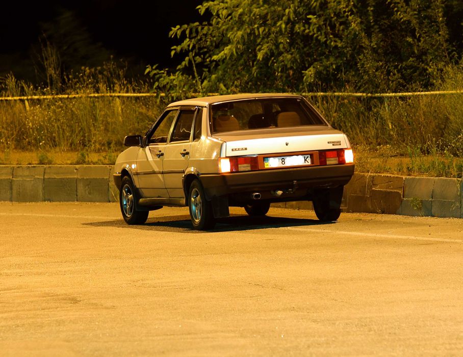 Продам ваз 21099