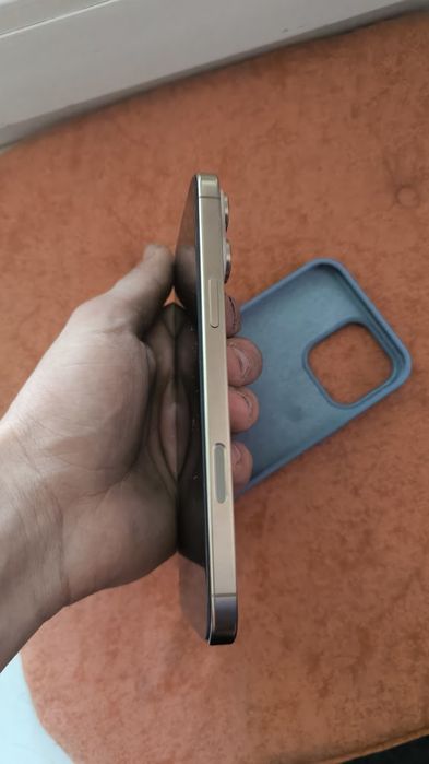 iPhone 16 pro max desert