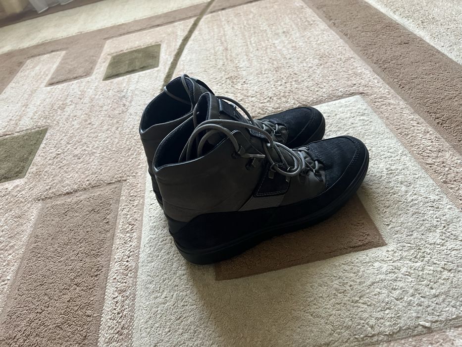 Продам чоловічі черевики 41 розміру