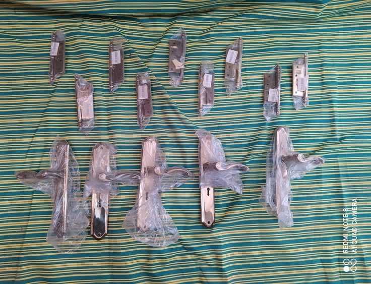 Puxador em latão para portas de interior