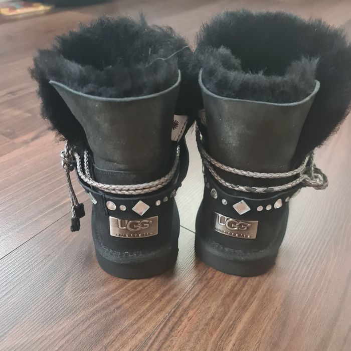 Женские      Угги