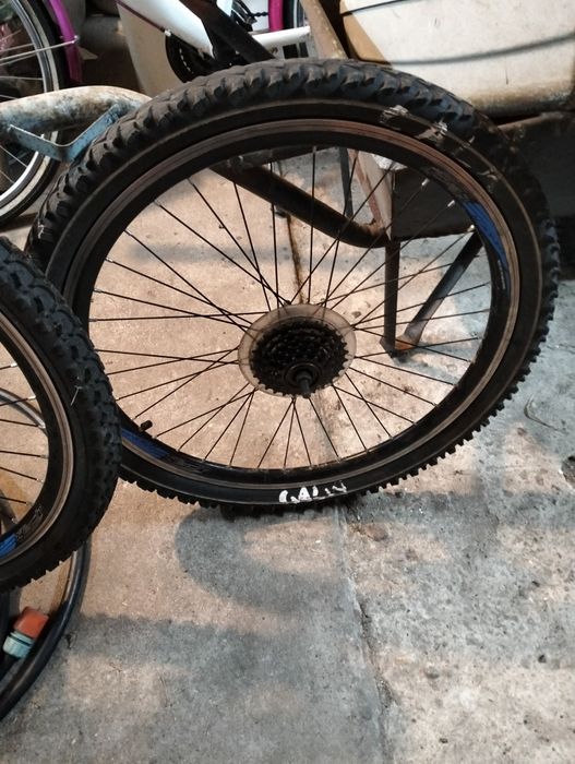 Nowe opony do roweru 26