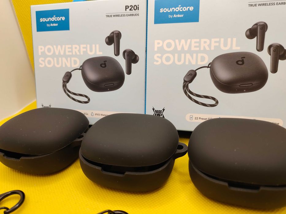 Чехол силиконовый на наушники Anker Soundcore P20i / R50i + карабин!