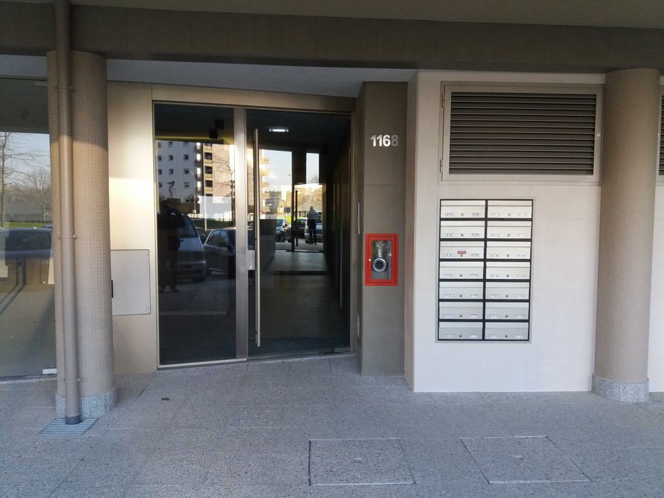 Arrenda-se Apartamento T2 no Edifício Alto da Vila