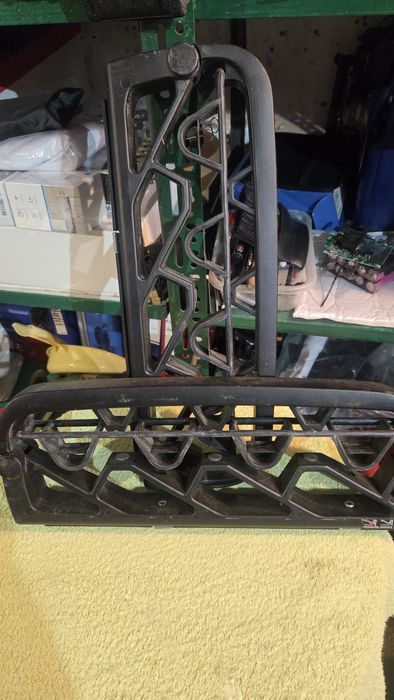 Uchwyt do nart mocowanie do belki