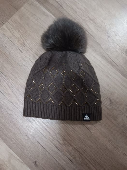 Шапка на дівчинку