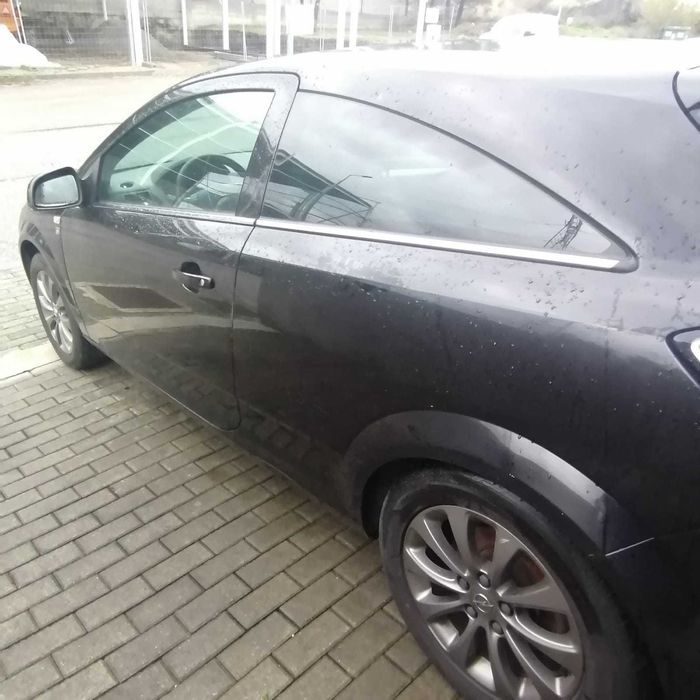 Opel Astra 1.7 GTC