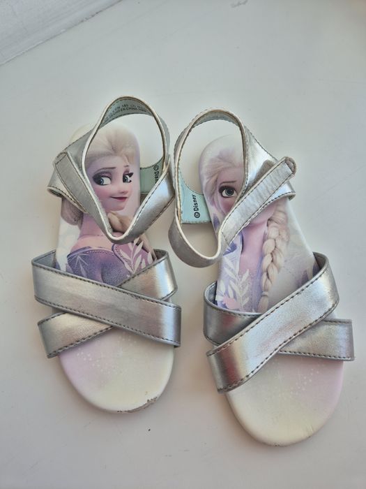 Босоніжки для дівчинки