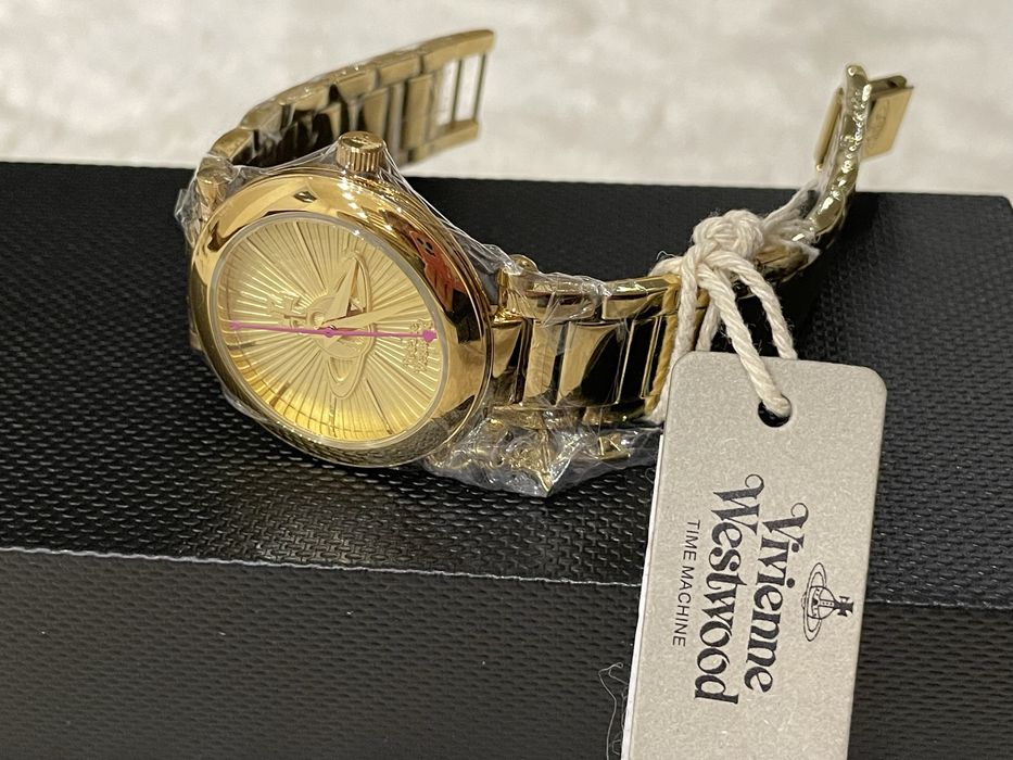 Золотий годинник Vivienne Westwood