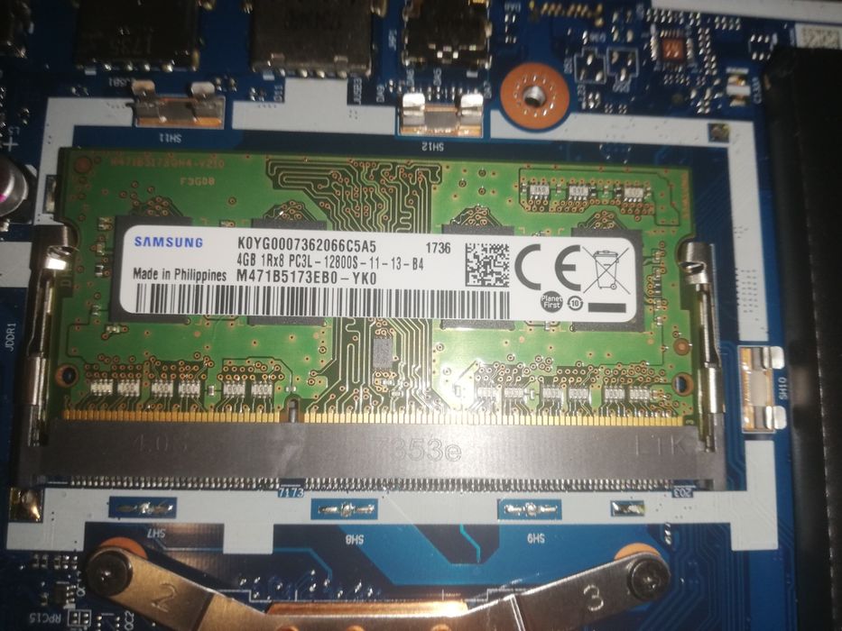 Laptop lenovo 320-15iap z zasilaczem