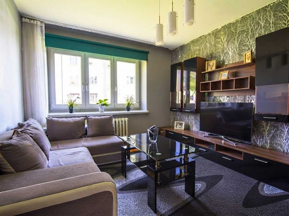 Do wynajęcia 2-pokojowe mieszkanie o powierzchni 47 m² przy ul. Romualda Traugutta 2 w Mysłowicach. Mieszkanie przyjazne dla zwierząt! *Brak Prowizji*