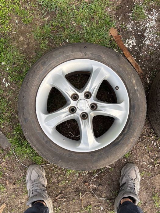 Диски R17 5x114.3 с резиной