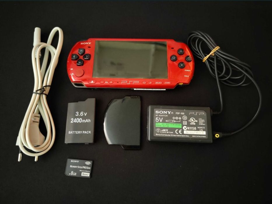 Стильна лімітована PSP 3000 Red & Black 8Gb, Sony Playstatation, зарядний пристрій, ігрова приставка, консоль,нова батарея портативна гра