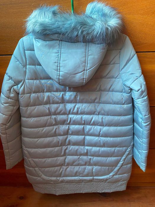 Зимнее пальто Reserved рост 140 девочке.