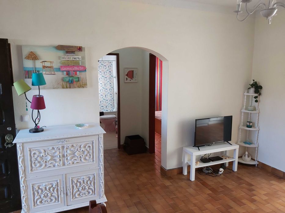 Aluga-se Moradia na Lagoa de Albufeira (Sesimbra) a 200m da praia