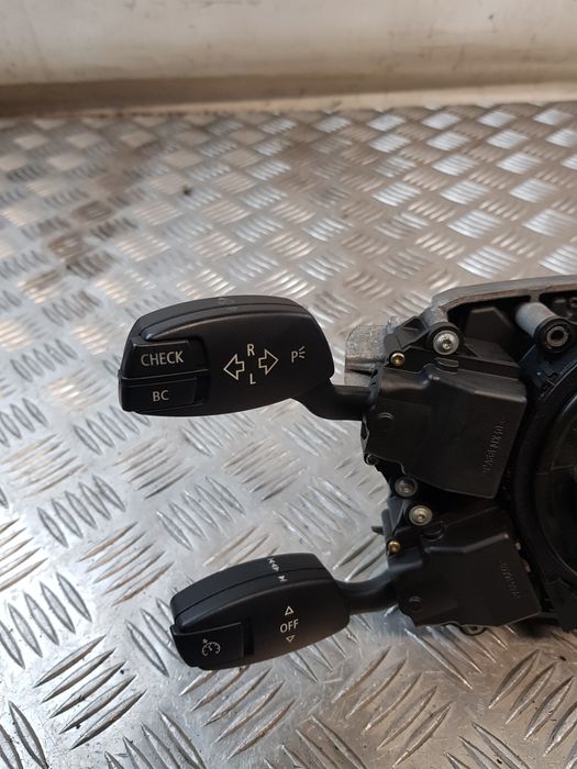 Przełącznik Zespolony Taśma 6952977 + Czujnik Kąta Skrętu Bmw E61 04R-