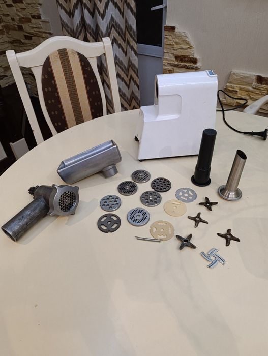 Продам м'ясорубку Braun Power Plus