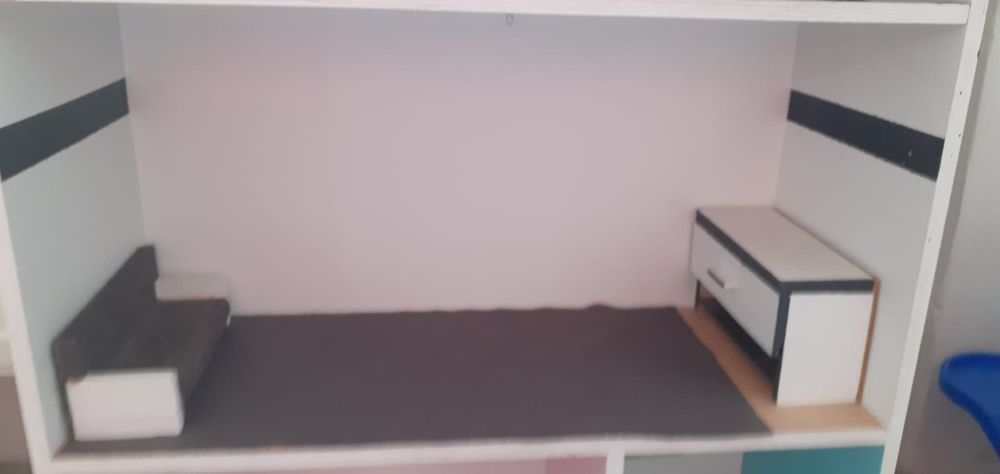 Domek drewniany dla lalek