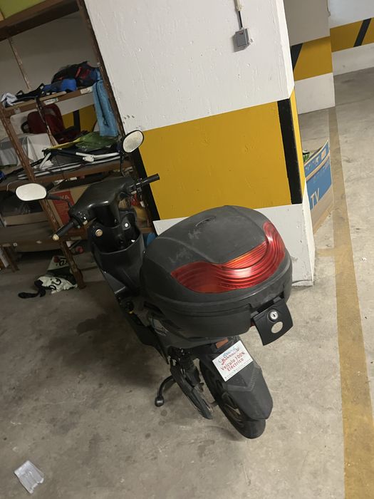Scooter eletrica em muito boas condiçoes