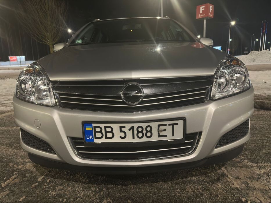 Опель Астра універсал