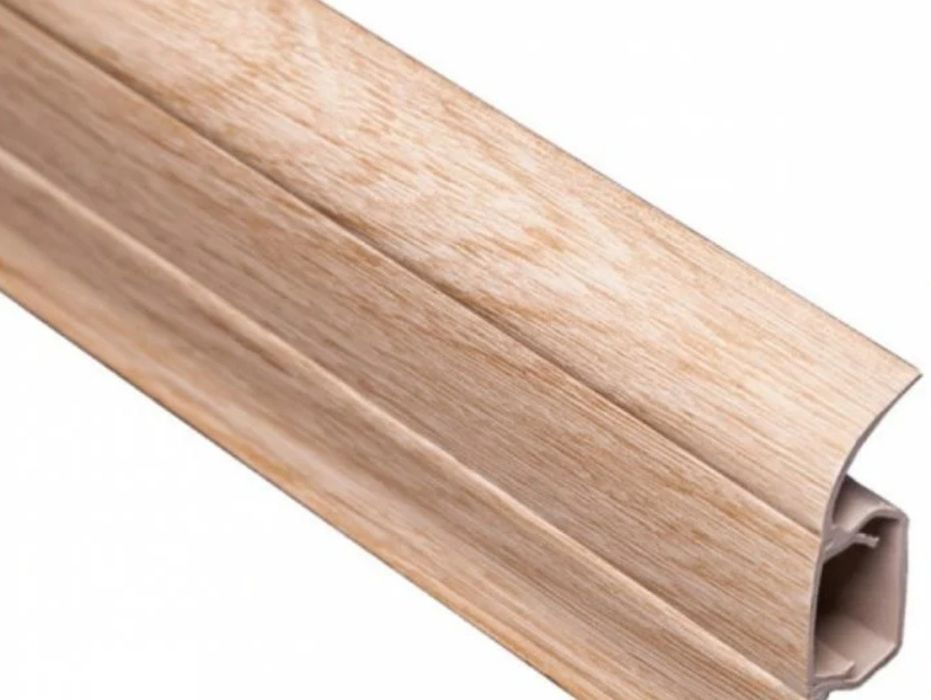 Плінтуса продам,великий вибір,розпродаж магазину,залишки будматеріалі