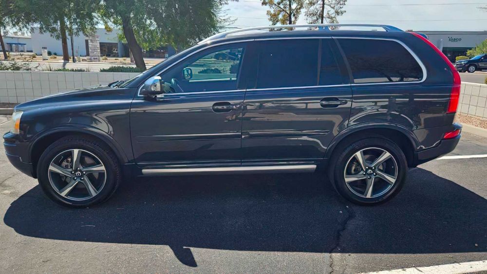 Volvo XC90      2014