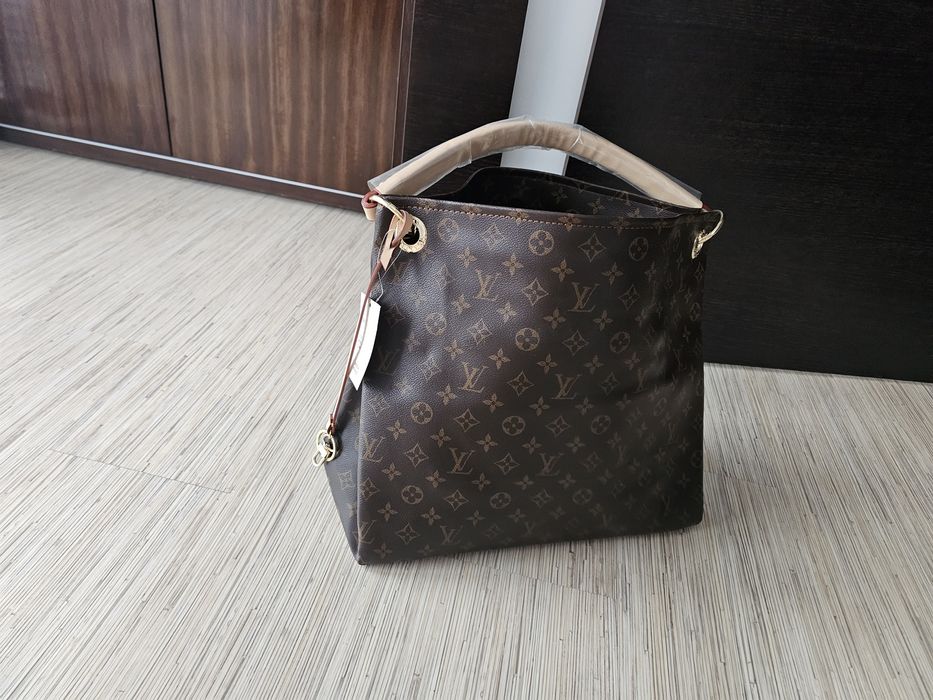 Torebka mieszcząca A4 jak Louis Vuitton