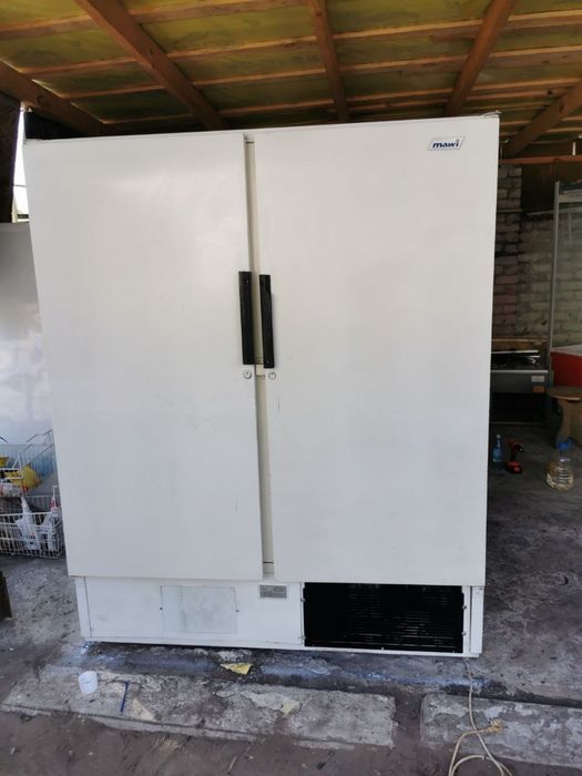 Холодильные шкафы, витрины