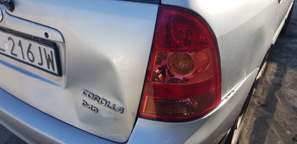 TOYOTA COROLLA E12 KOMBI LAMPA TYŁ PRAWA