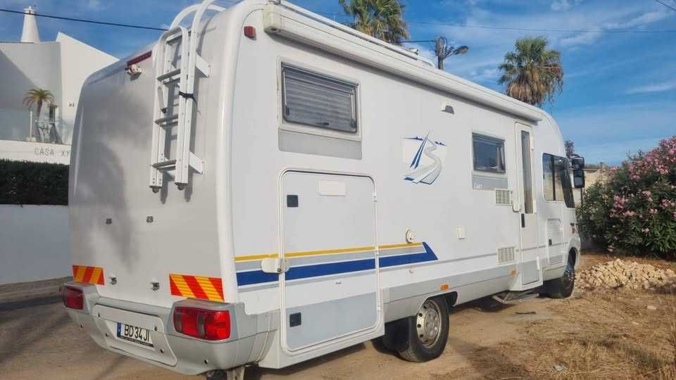 Auto Caravana Burstner i647 Elegance